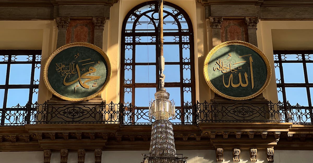 Enhancing Curb Appeal with Decorative Glass Windows